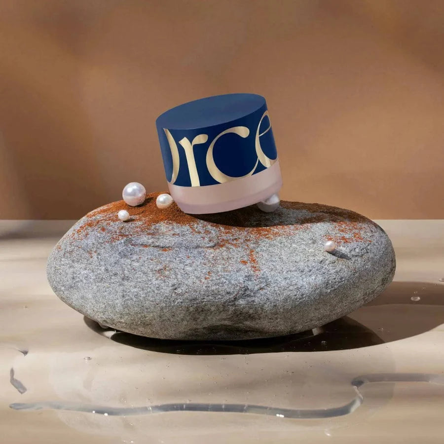 Come Closer Serum-Infused Setting Powder